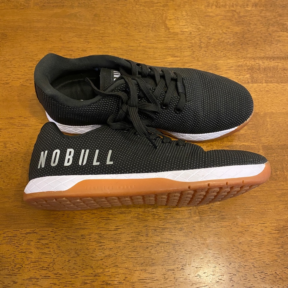 NoBull Black White Gum Trainer
